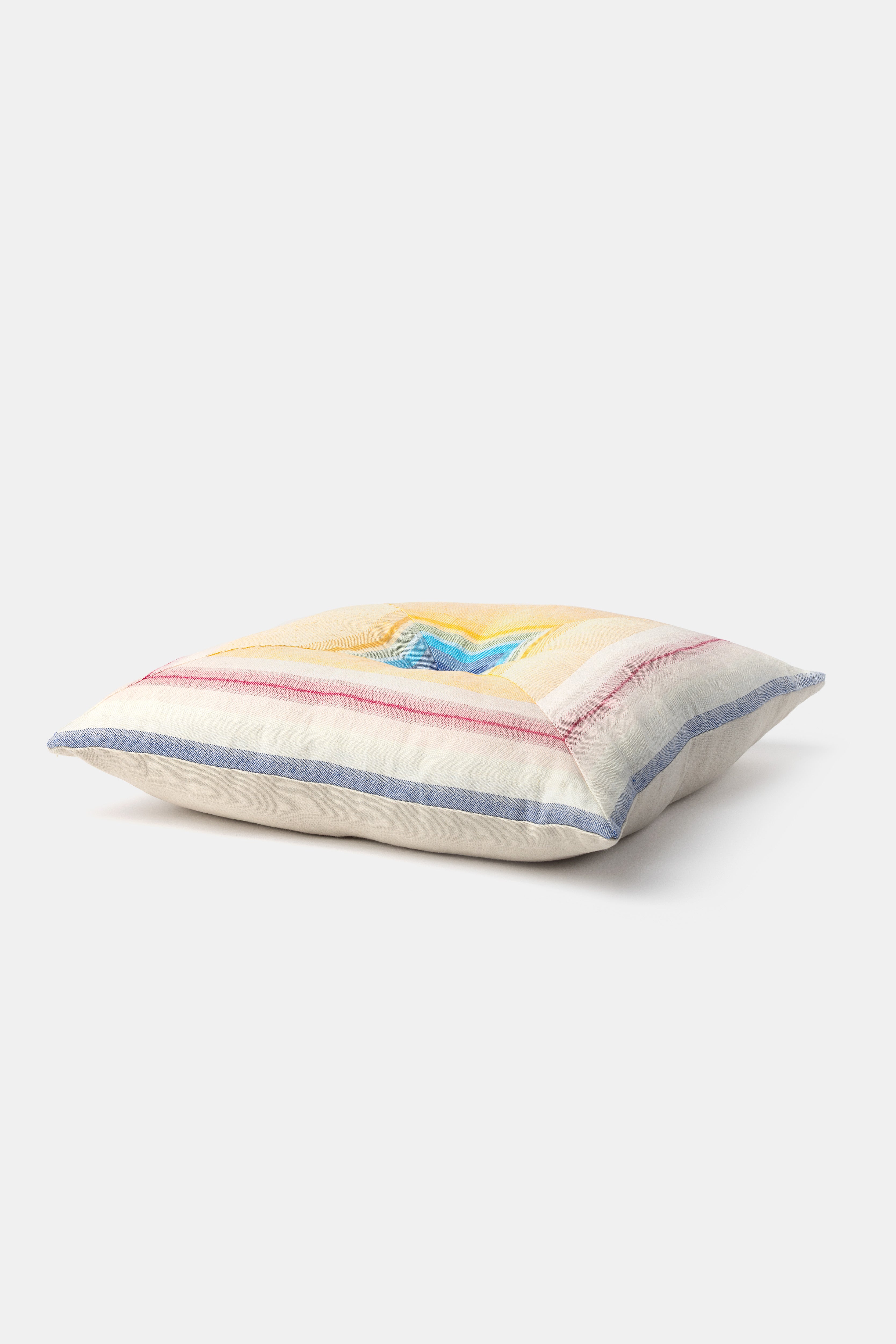 "LYS" cushion in Multicolor