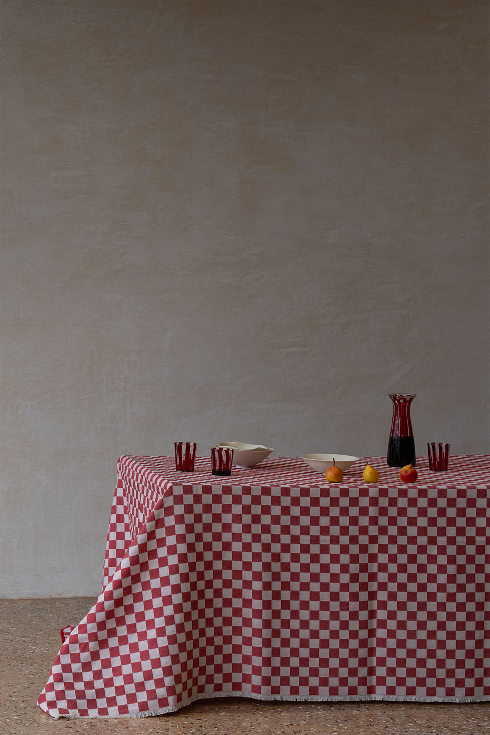 "F74" tablecloth in Rubino